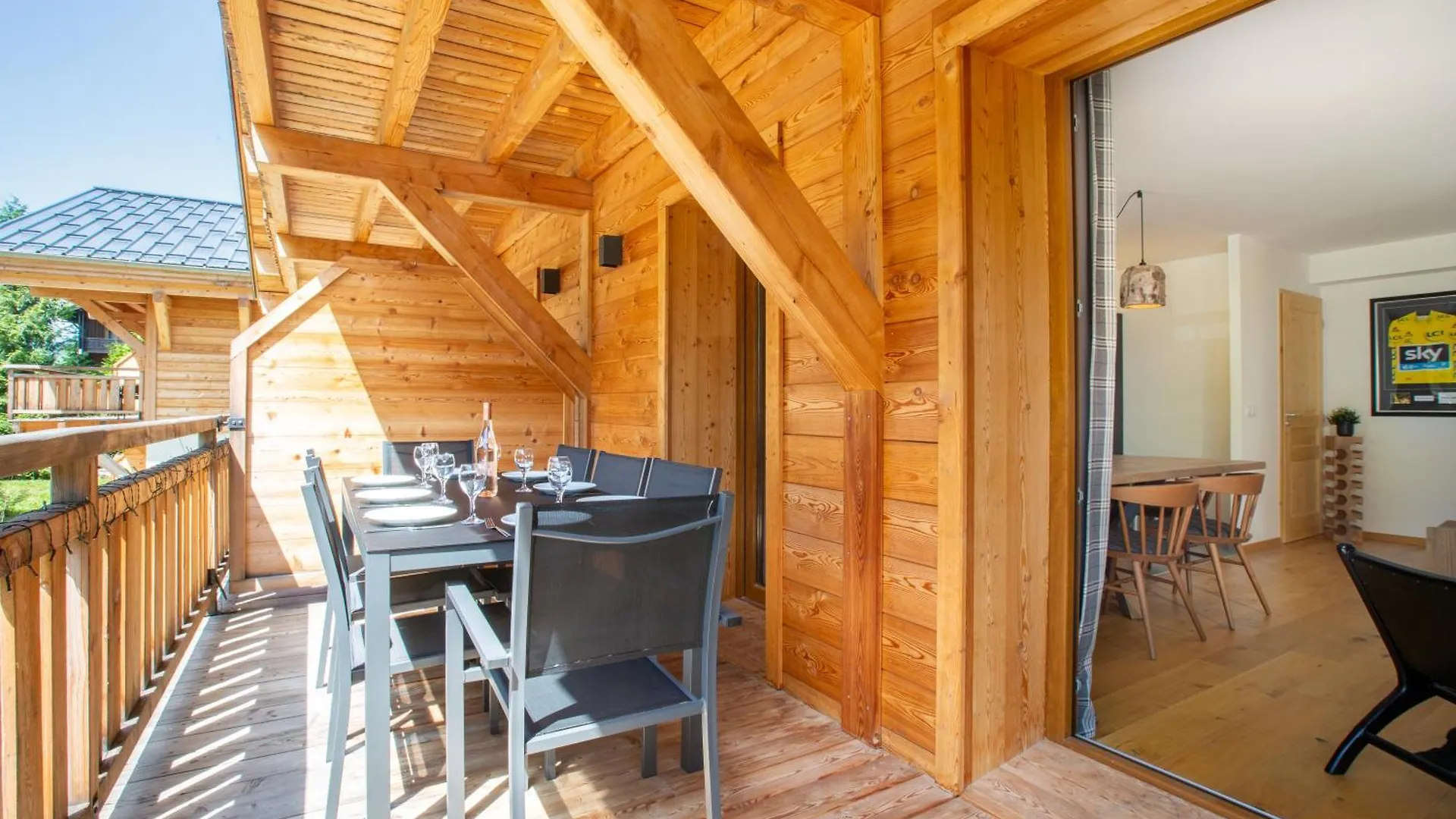 Elegant 3-Bed Duplex With Balcony & Mountain Views Apartamento Morzine